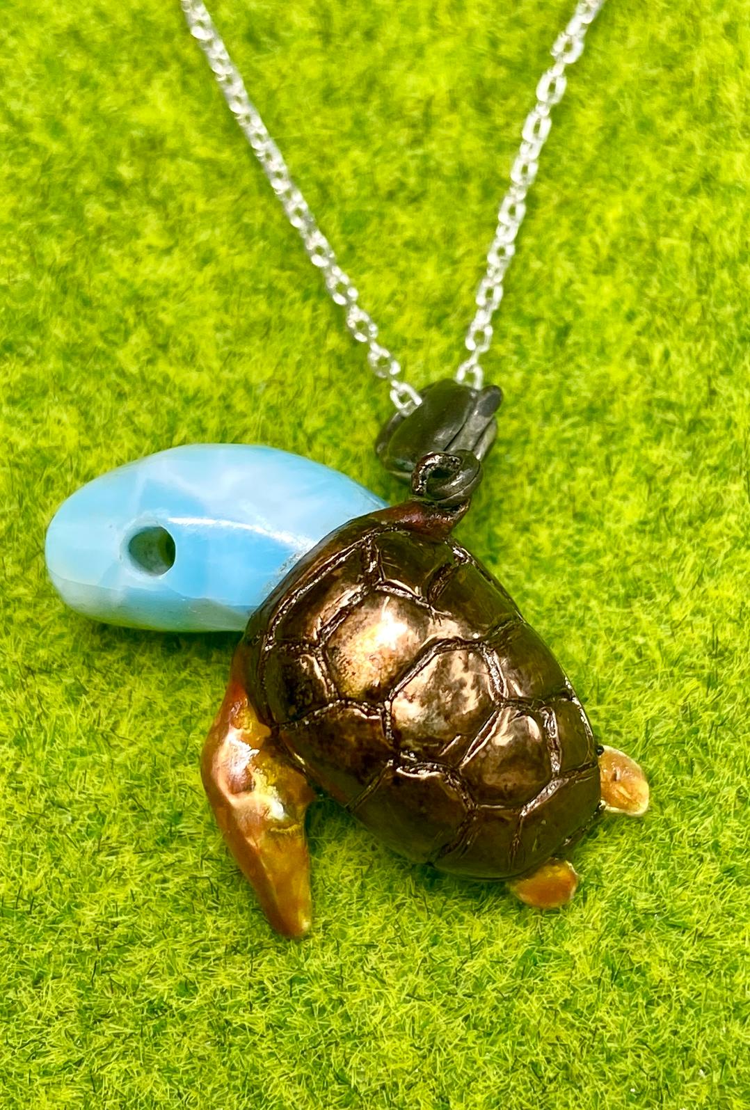 ラリマー海亀チャーム　　ブラウンメッキ仕様